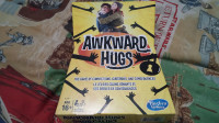 Jeu de société Awkward Hugs Party Game - Brand New / Neuf