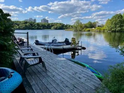 Available Oct 1st on a monthly basis. This is a fully furnished 1-bedroom, 1-bathroom lakefront apar...