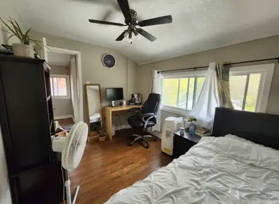 Private room for rent