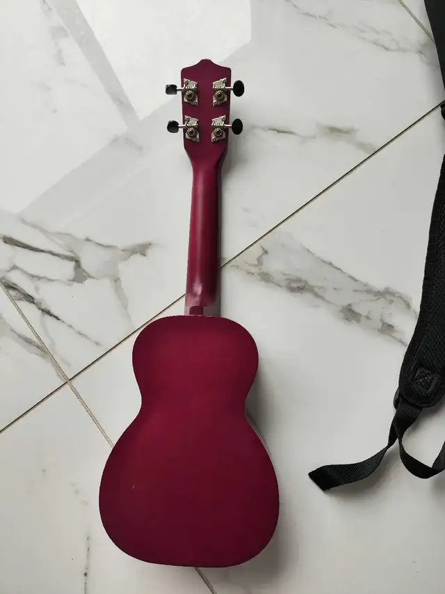 Leho Ukulele in Other in Markham / York Region - Image 7