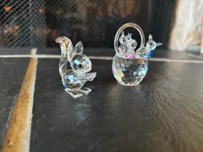 Mint Condition Vintage / Retired Swarovski Crystal's All come without boxes. Pictures reflect the pr...