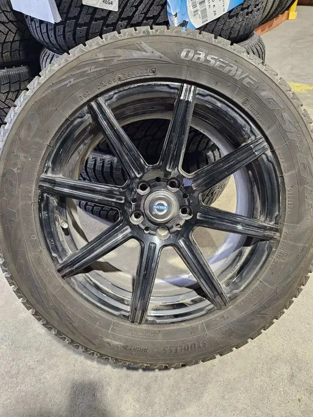 Pneus (4) d’ hiver : TOYO GSI 6 235/55R17 in Tires & Rims in Saguenay - Image 2
