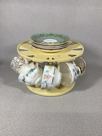 Rubbermaid cup ‘n plate carousel spins - aa20