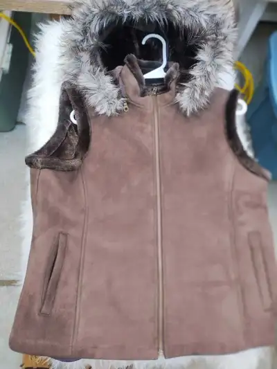 Winter hooded vest size 12, View more