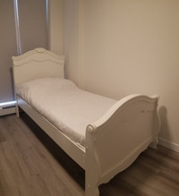 MOVING SALE MUST GO! Twin bed frame + mattress.