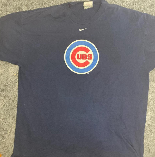 Chicago Cubs Shirt in Men's in Guelph