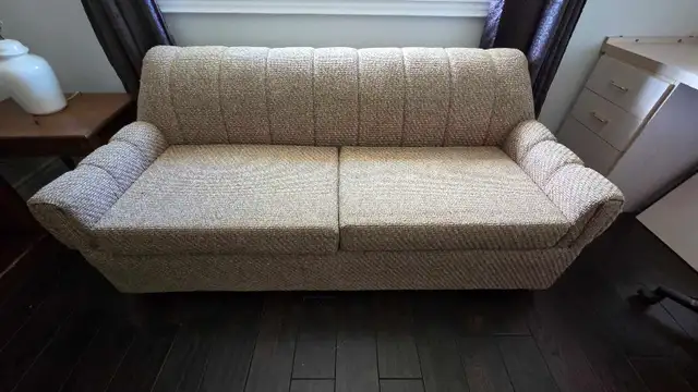 Pullout Couch  - double in Couches & Futons in Oakville / Halton Region - Image 2