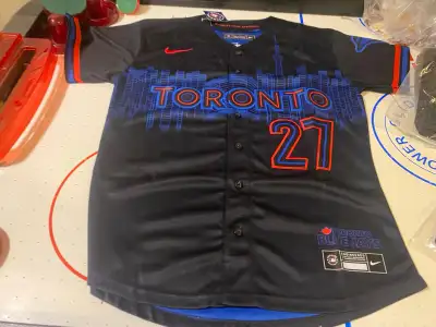 Toronto Blue Jays  Guerrero Jr. woman’s XL City Connect, View more