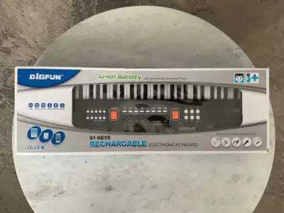 Rechargeable Electron Keyboard ! In Great Condition ! For kids!, View more