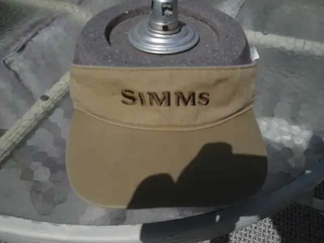 Simms Fishing Visor New in Fishing, Camping & Outdoors in Brantford - Image 2