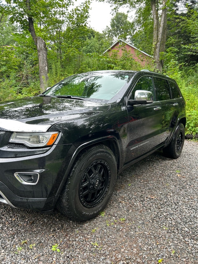 Jeep Grand Cherokee Overland 2015 — photo 3