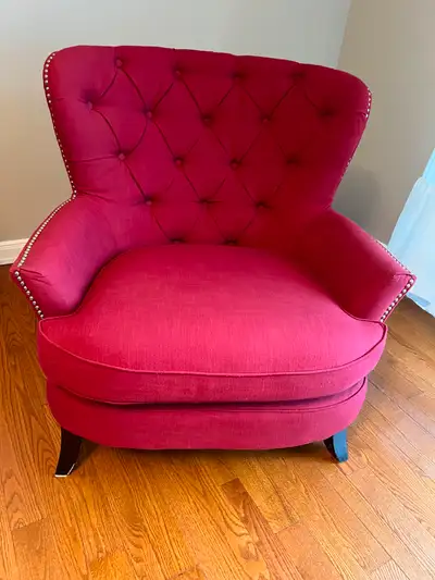 FAUTEUIL AVEC DOSSIER CAPITONNÉ /ARMCHAIR WITH PADDED BACKREST, View more