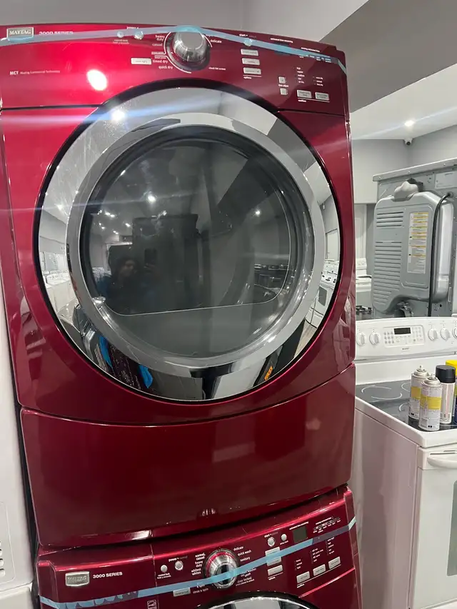 MAYTAG 27 w front load washer electric dryer set  in Washers & Dryers in Oakville / Halton Region - Image 5