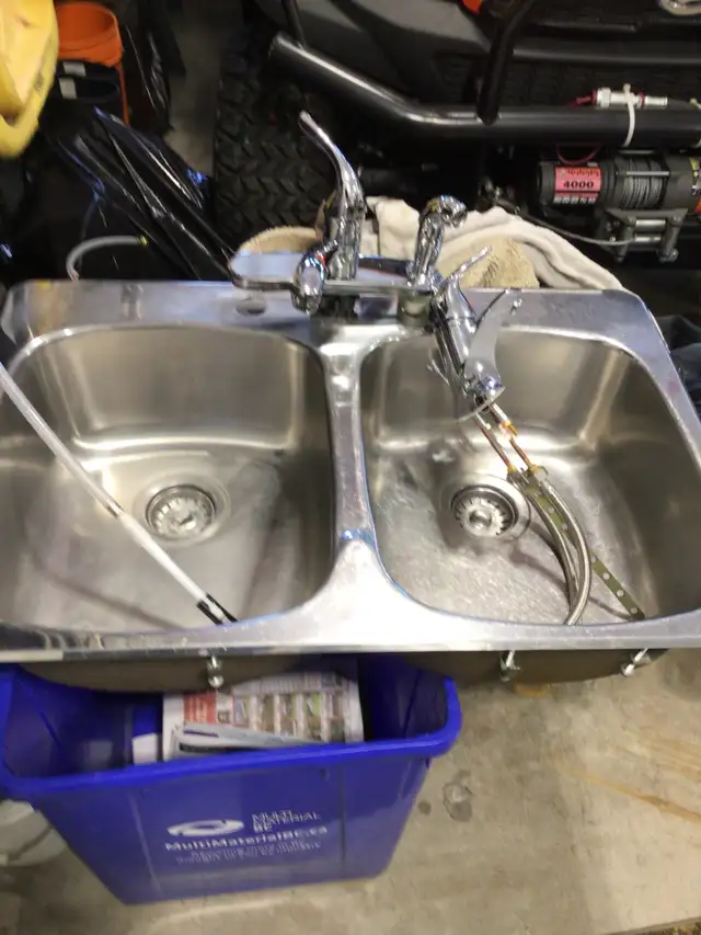 Double sink457910810376949760