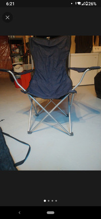 Folding chair W cup holder for concerts or camping