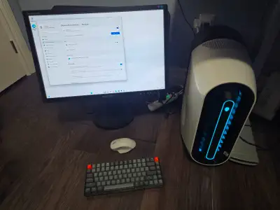 Alienware R11 Gaming PC with Monitor, Keyboard, Mouse and cables, View more