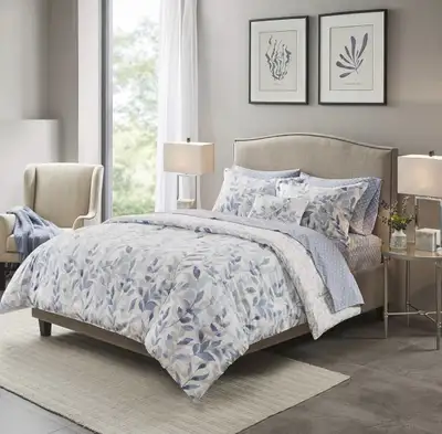 Madison Park Essentials Thelma Reversible 8pc Comforter Set, Que, View more