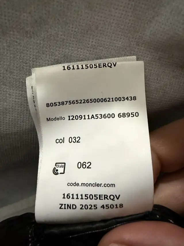 Manteau Moncler jacket in Men's in Laval / North Shore - Image 11