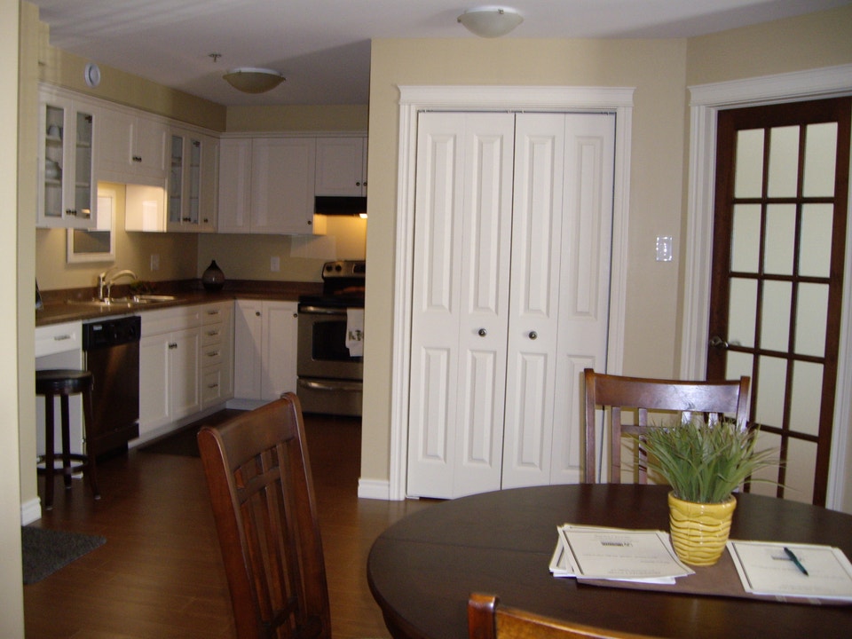 Spacious 3 Bedroom Apartment 4