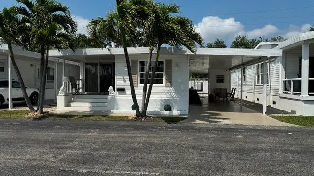 MAISON MOBILE À LOUER PARK LAKE ESTATES, HALL in Florida in Canada - Image 2