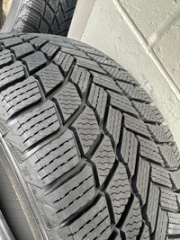 245/45r18 100H Michelin xice snow winter tires NEW