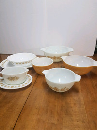 Pyrex Butterfly Gold Collection (read description)