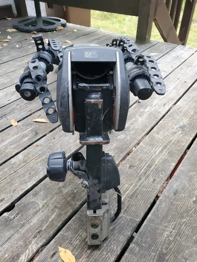 Thule Apex XT 5 9026 rack porte-vélos hitch bike support in Clothing, Shoes & Accessories in Laurentides - Image 5