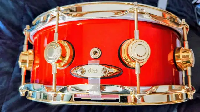 2002 DW JOHN CRAVIOTTO SIGNED SNARE DRUM - RARE- in Drums & Percussion in Windsor Region - Image 8