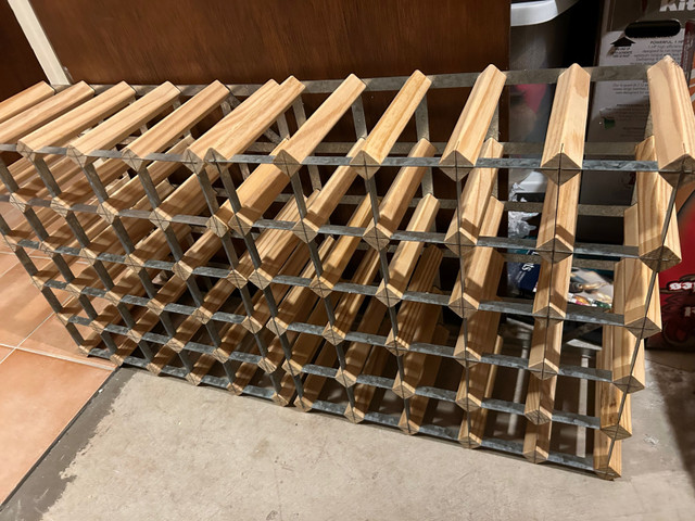 Wine rack in Storage & Organization in Ottawa