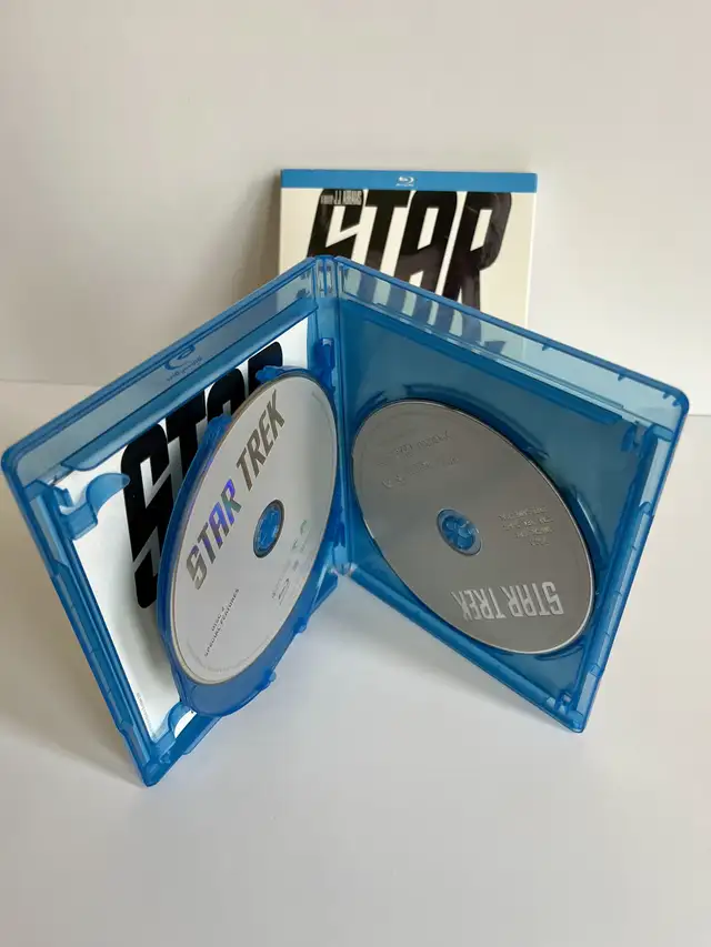 Star Trek 2009 on bluray in CDs, DVDs & Blu-ray in Barrie - Image 4