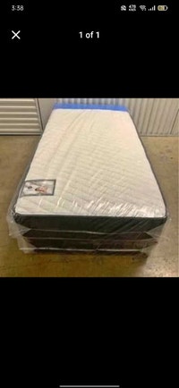 Modern comfort Mattress and bed frame to refresh your room Mississauga / Peel Region Toronto (GTA) Preview