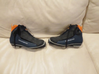 Men's Size 7 SNS Profil Cross Country Ski Boots -Salomon Eclipse