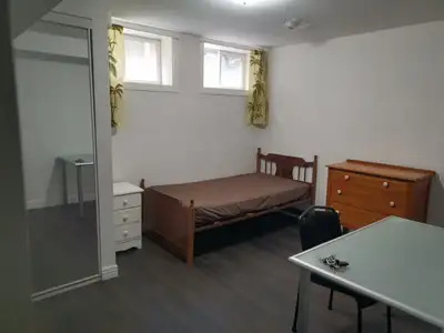 Room for rent, Finch/Victoria P, Seneca College,(male)Include In