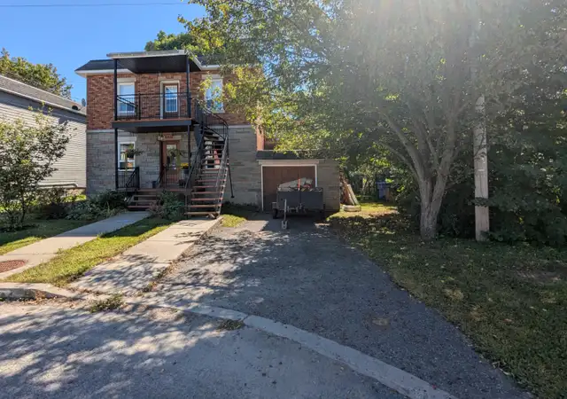 Logement à louer 5 ½ RDC + sous-sol  Saint-Jérôme in Long Term Rentals in Laurentides - Image 2