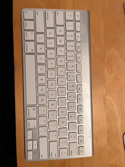 APPLE A1314 Wireless English Keyboard, View more