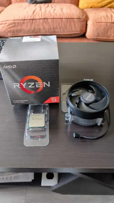 AMD Ryzen 5 3600X- 3.8 GHz (4.4 GHz Turbo) -  AM4 - cooler, View more