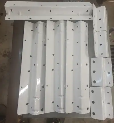 Set includes 4x 16" and 4x 5" These units are Almost New, they don't appear to have been used . 4 un...