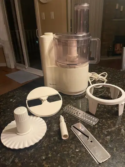 MOULINEX FOOD PROCESSOR $80, View more