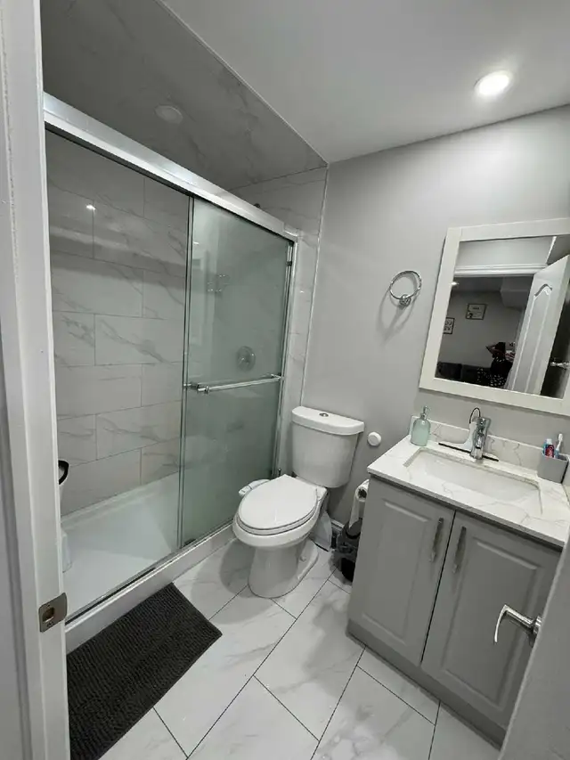 1 private room for Rent in Room Rentals & Roommates in Mississauga / Peel Region - Image 7