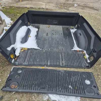 Came out of a regular cab short box twenty sixteen.Dodge ram excellent condition