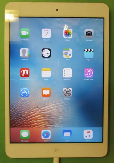 Apple iPad Mini 16GB White (Wi-Fi), View more