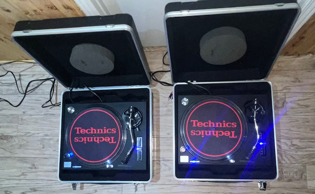 Technics SL 1200 Mk2 (paire) dans Équipement pour DJ et sonorisation  à Longueuil/Rive Sud - Image 3