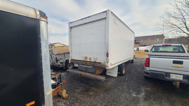 Ford E- 450 in Cars & Trucks in Kingston - Image 4