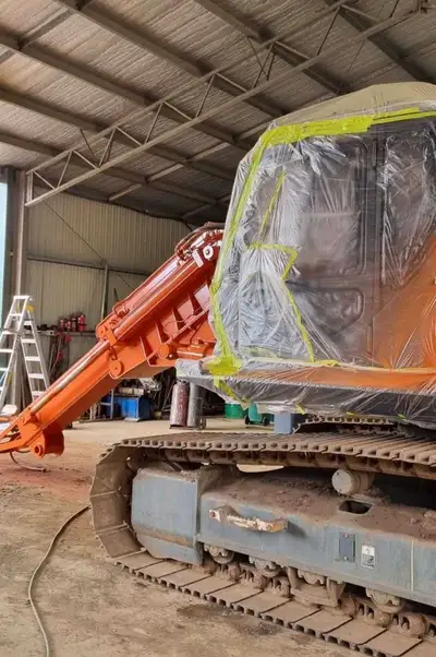 Heavy equipment sandblasting and primer and paint please contact me thanks
