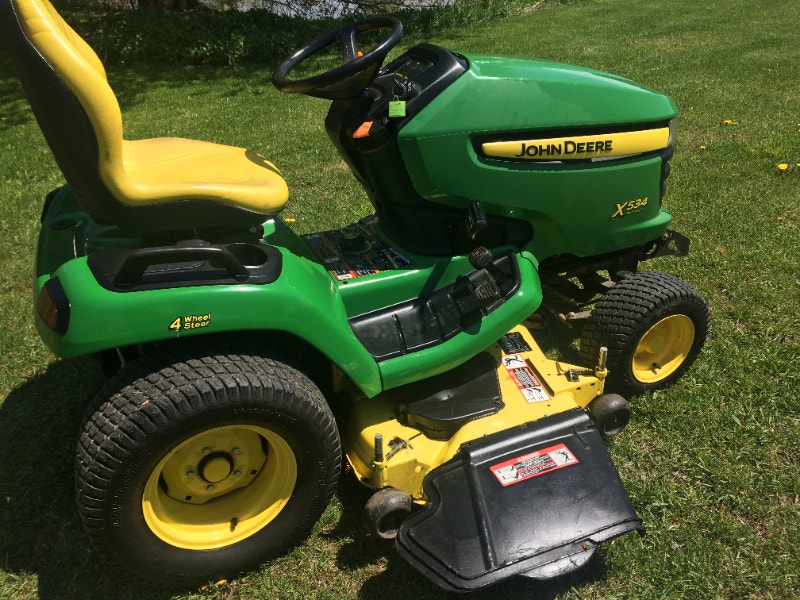 One of John Deere very Best lawn Tractors Lawnmowers & Leaf Blowers London Kijiji