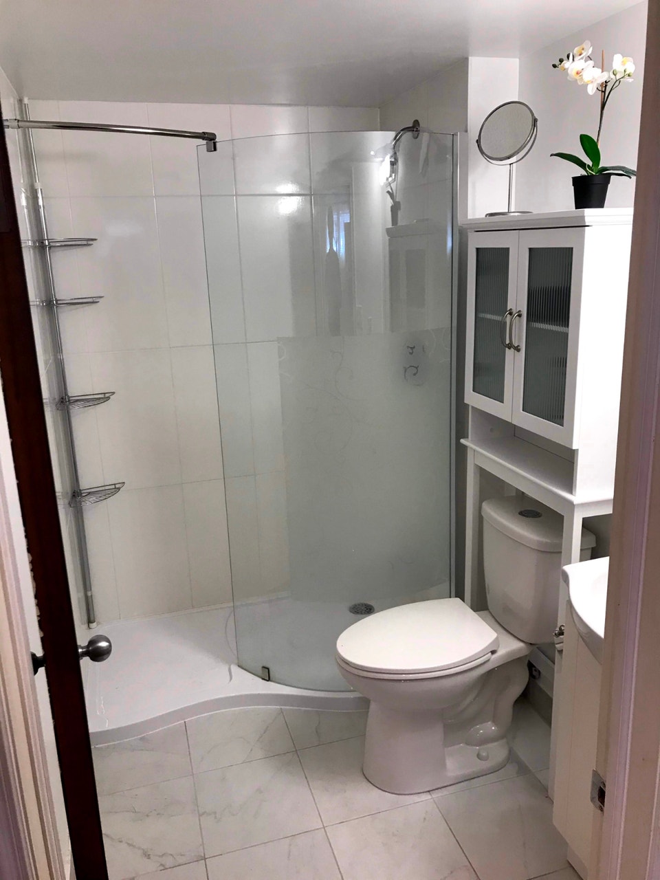 Prime Etobicoke - Basement unit rent 3