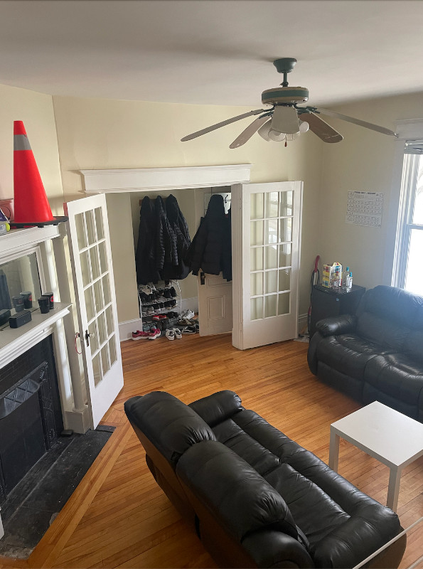 Private Room in 4 Bedroom House, 5 Minutes to Dalhousie in Room Rentals & Roommates in City of Halifax - Image 3