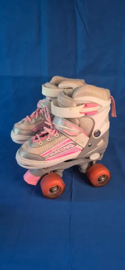 Kuxuan Kids Adjustable Light Up Roller Skates, View more