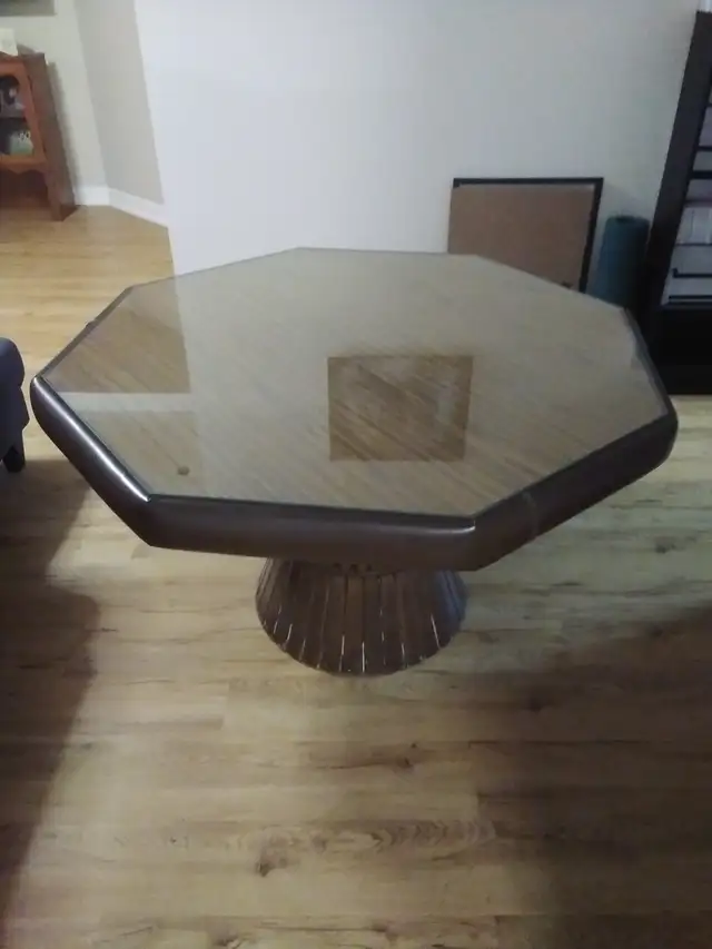 8-PLAYER POKER TABLE