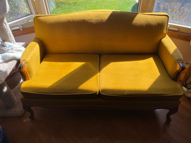Great condition early 60’s love seat. Solid construction in Couches & Futons in Hamilton